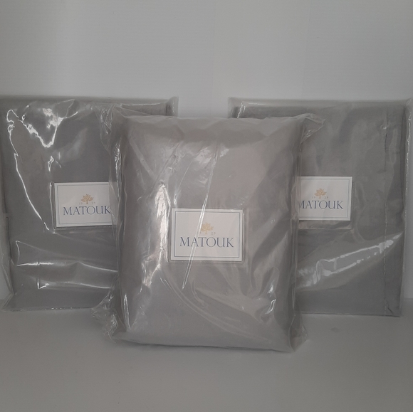 Matouk Thea 100% Linen King Duvet Cover and 2 Euro Shams Pool Gray - Picture 12 of 13